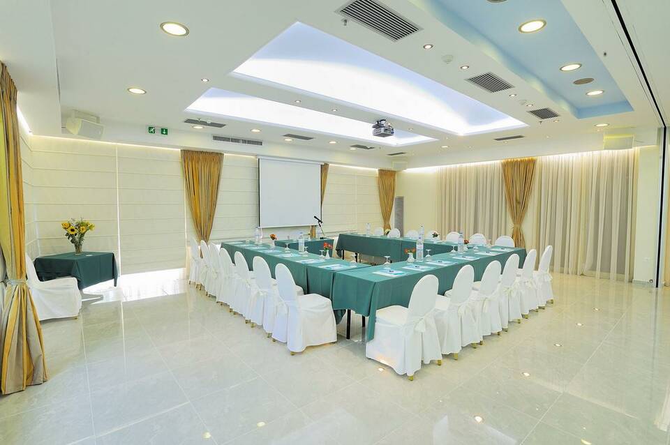 Emmantina Hotel 3
