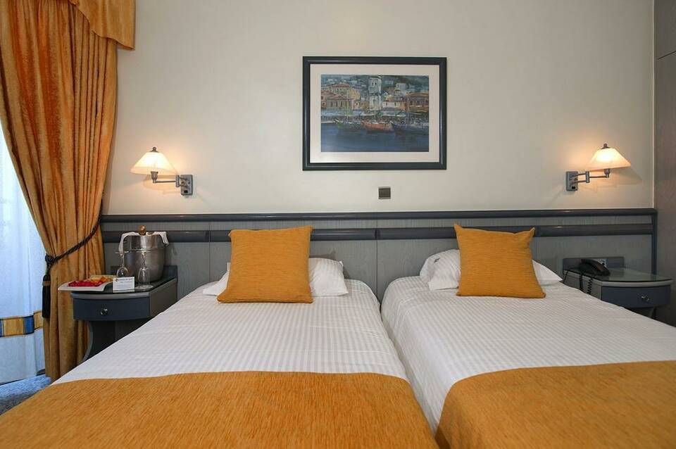 Emmantina Hotel 4