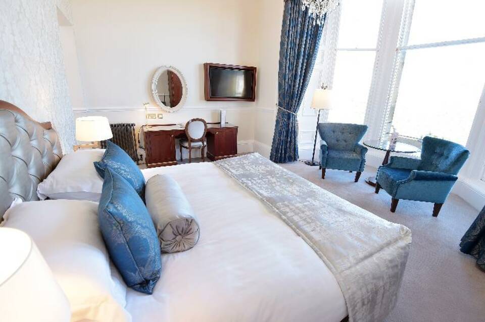 Bonham Hotel 1