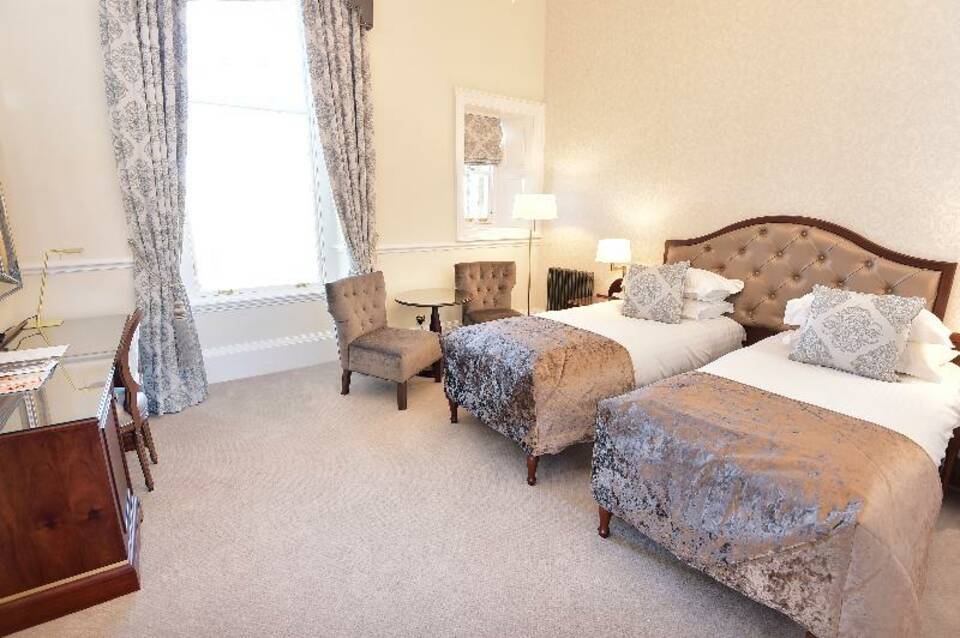 Bonham Hotel 2