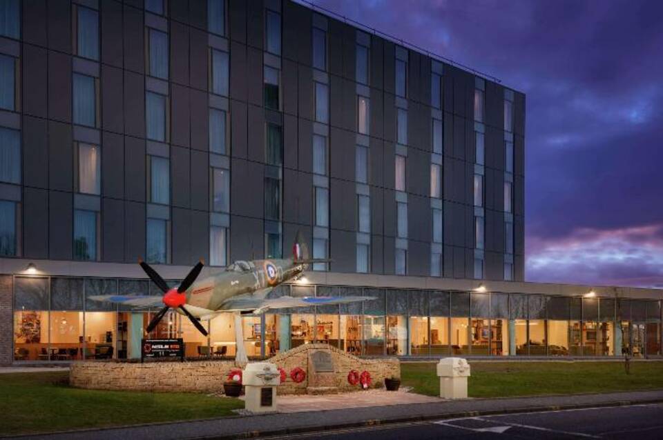 Hampton by Hilton Edinburgh Airport 1