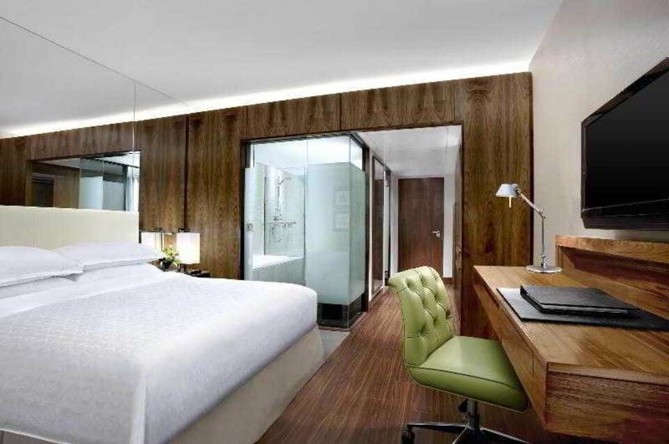 Sheraton Grand Hotel & Spa, Edinburgh 4