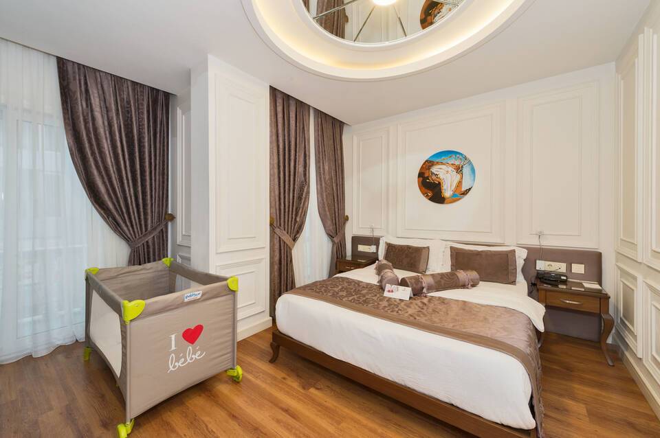 Darkmen Boutique Hotel 3