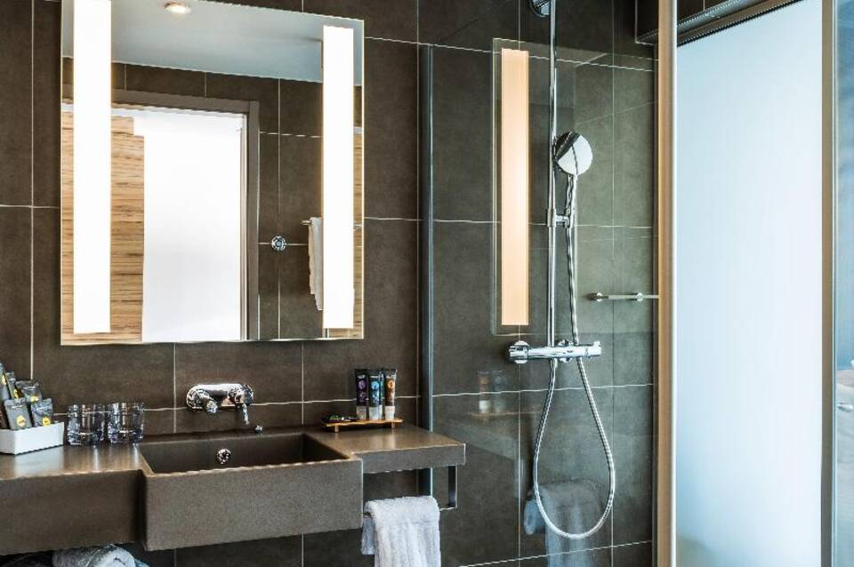 Novotel London Canary Wharf 4