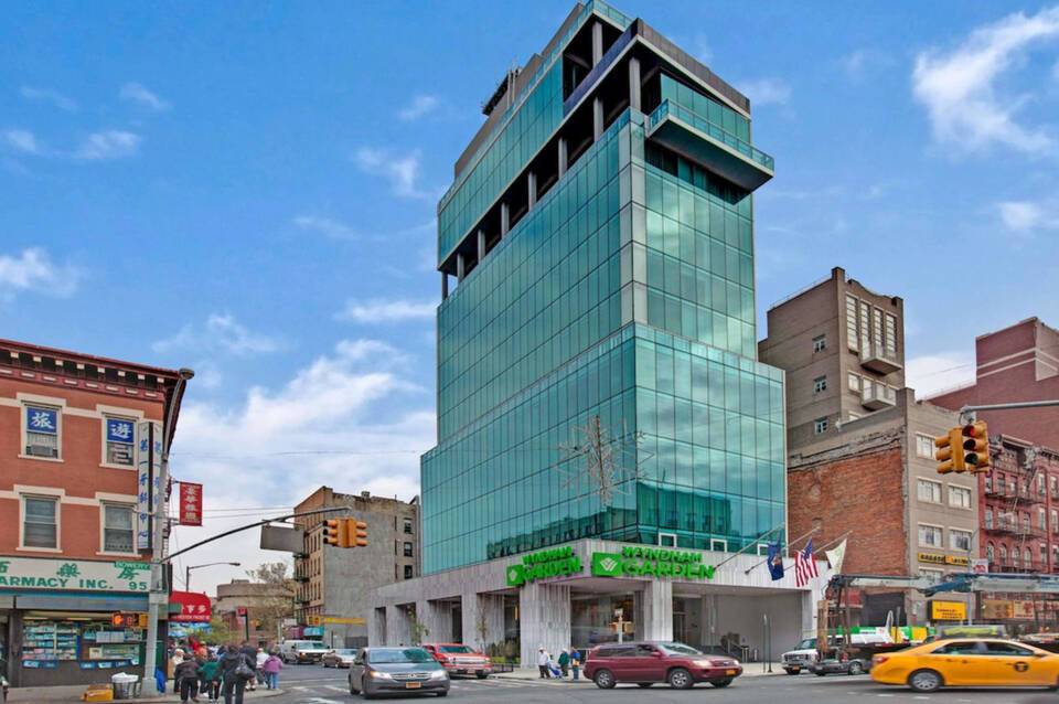 Wyndham Garden Chinatown 1