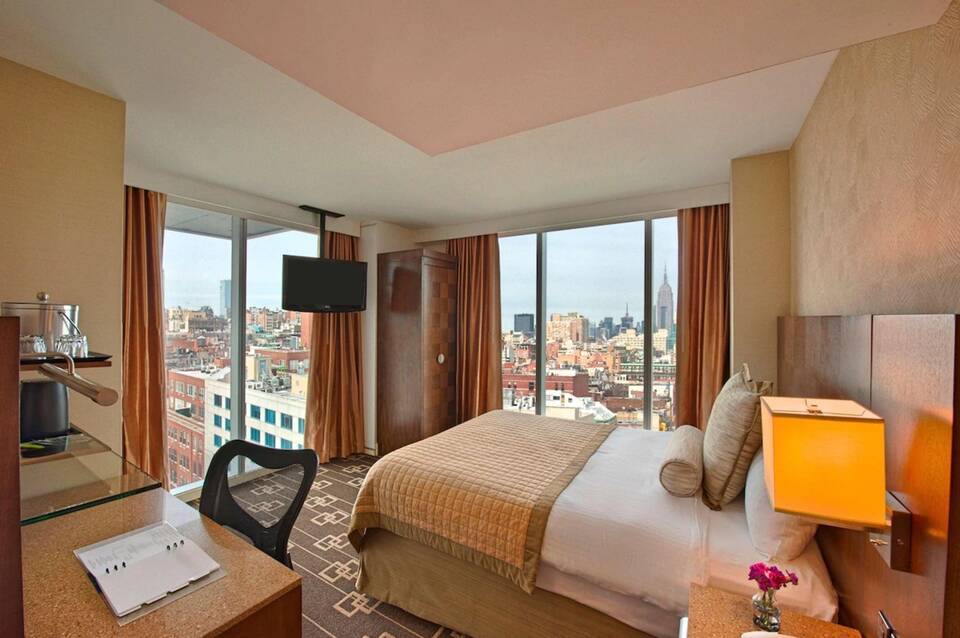 Wyndham Garden Chinatown 2