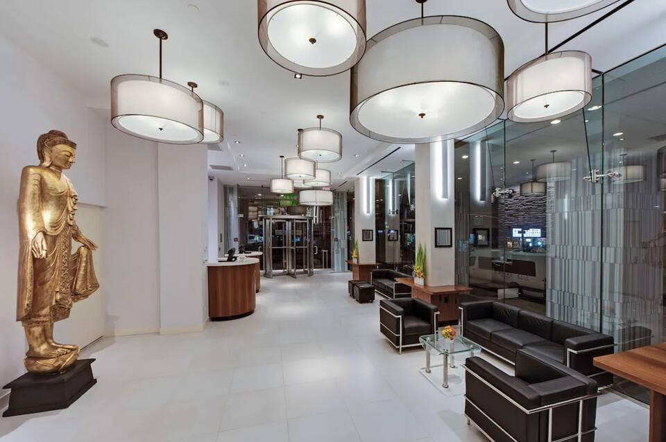 Wyndham Garden Chinatown 4