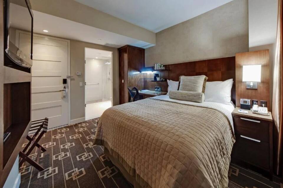 Wyndham Garden Chinatown 5