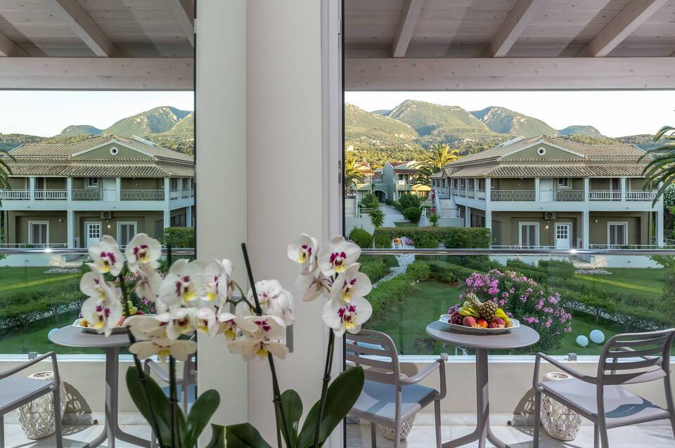 Acharavi Beach Hotel 4