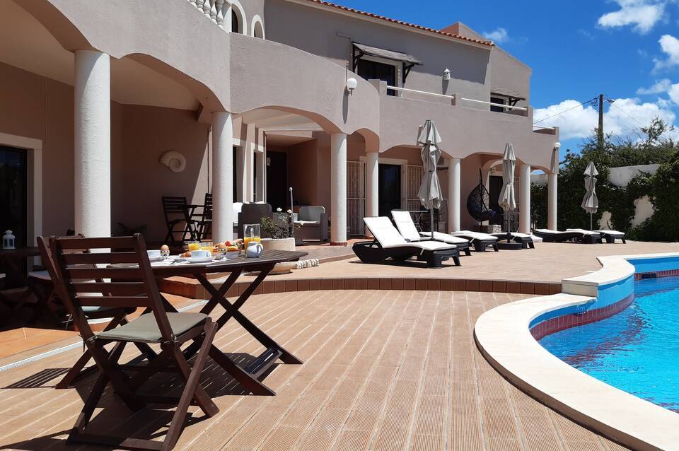 Casa Rosa Montes 5