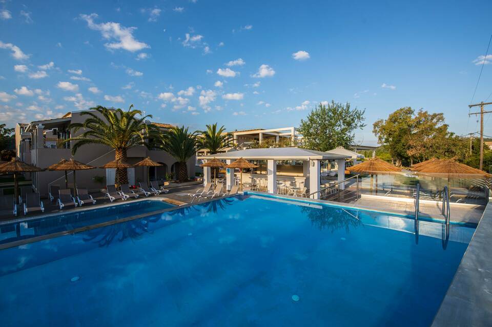 Amour Holiday Resort 1