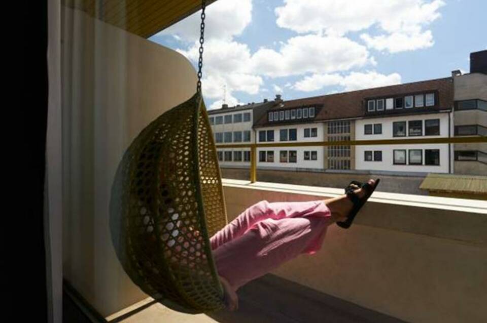 Cocoon Stachus 4
