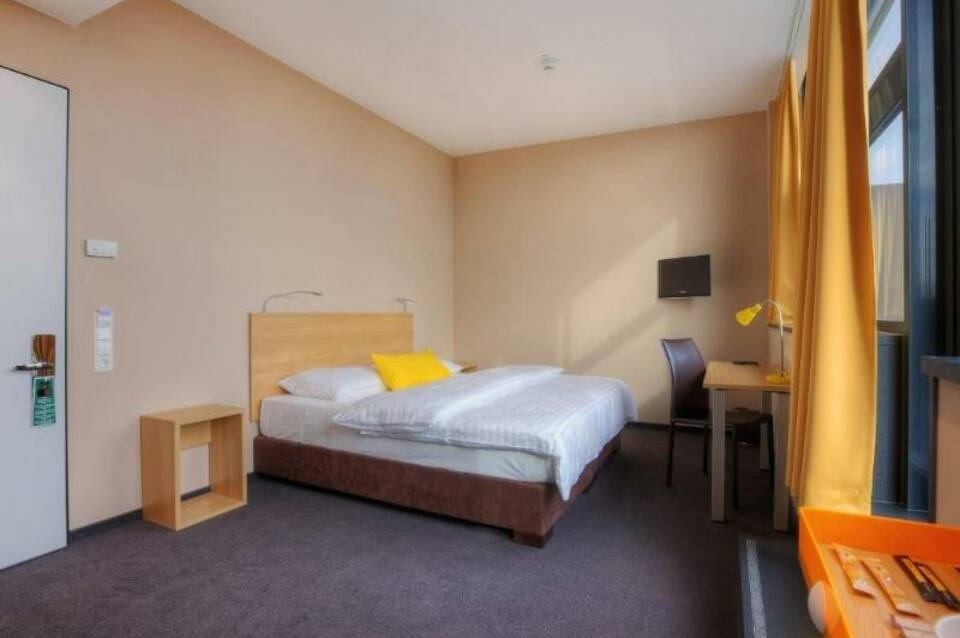 B&B HOTEL München-Moosach 4