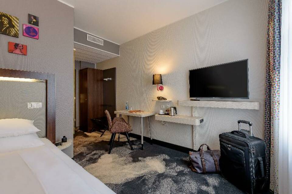 Mercure Hotel Munich Olympiapark 3