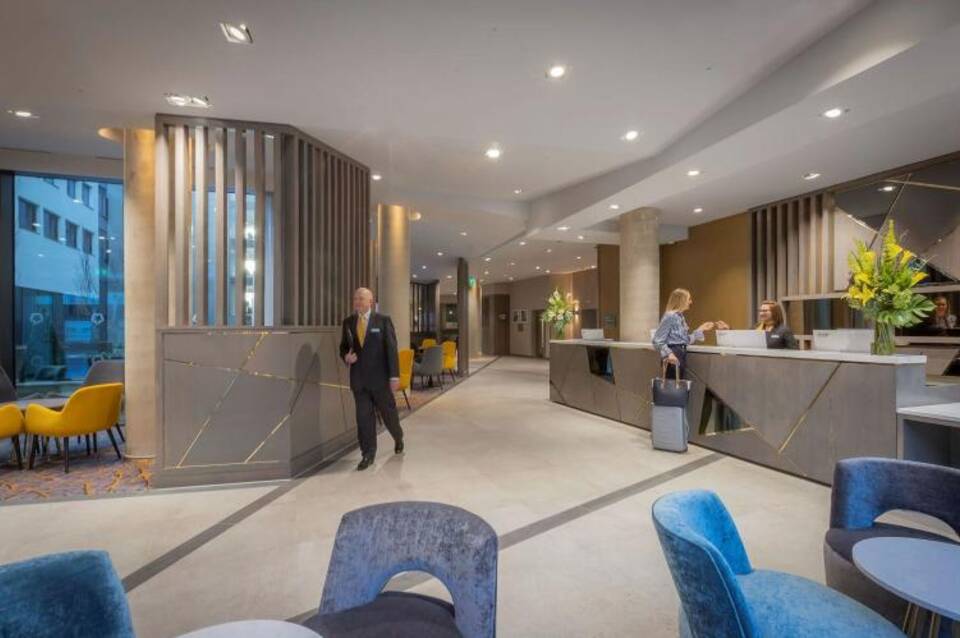 Maldron Hotel Glasgow City 1