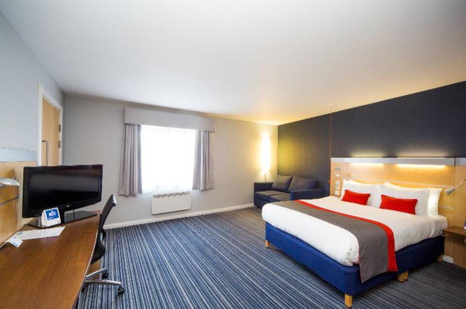 Holiday Inn Express Edinburgh Royal Mile 1