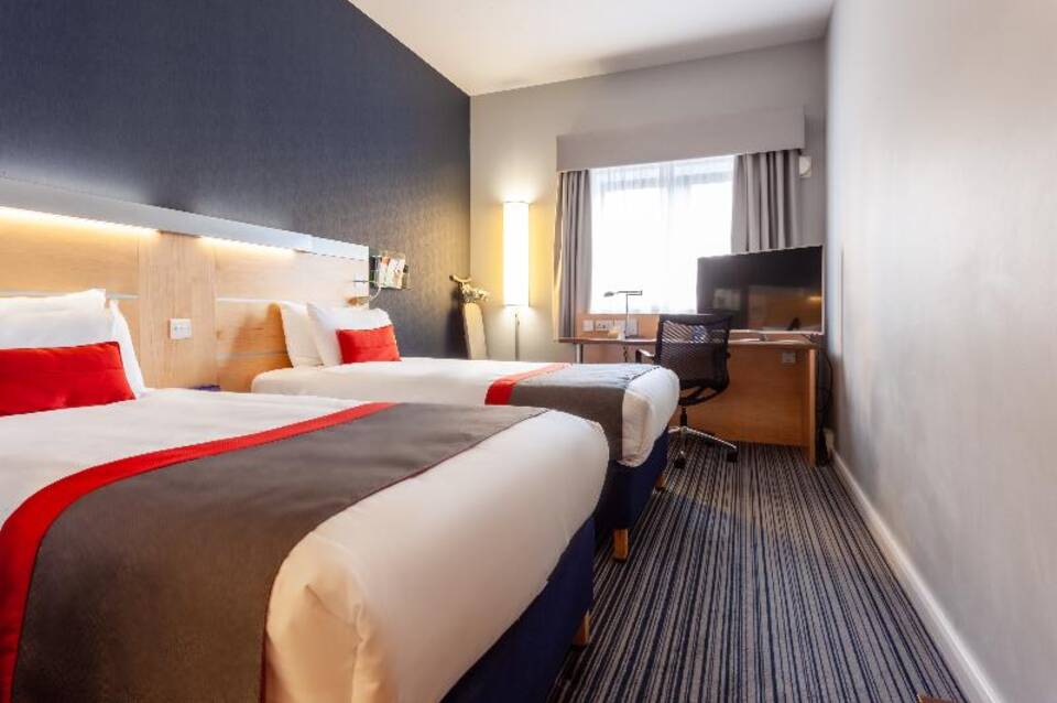 Holiday Inn Express Edinburgh Royal Mile 3
