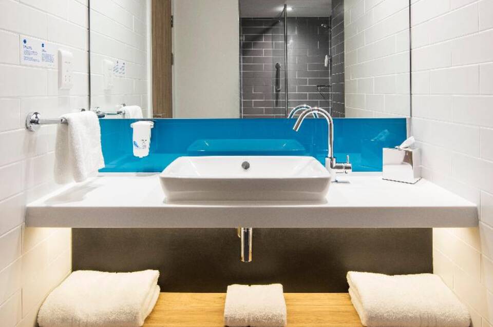 Holiday Inn Express Dublin City Centre 1