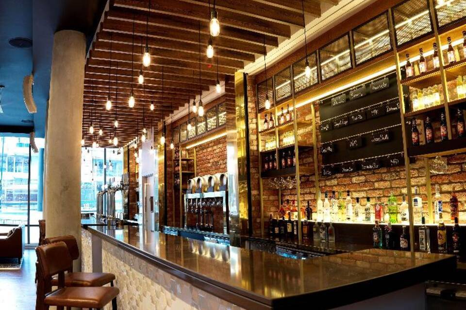 DoubleTree by Hilton Hotel Manchester - Piccadilly 2