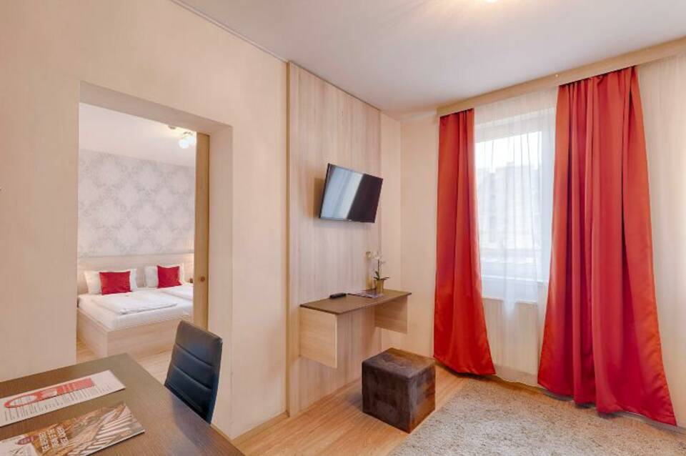 Triple M Hotel 5
