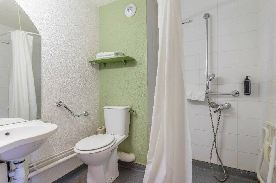 B&B HOTEL Marseille Parc Chanot 3