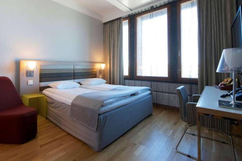 Quality Hotel 33 2