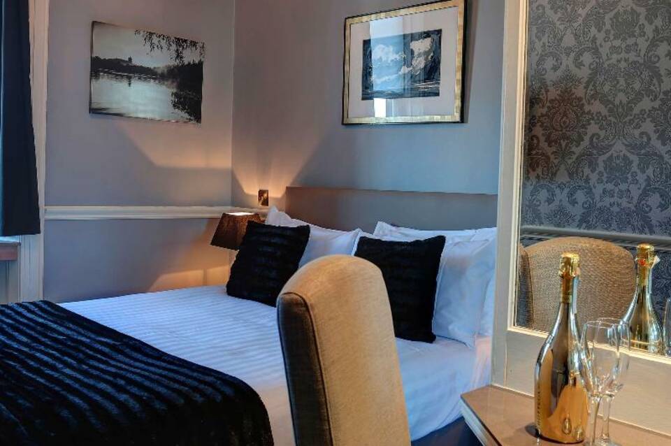 Braid Hills Hotel 1