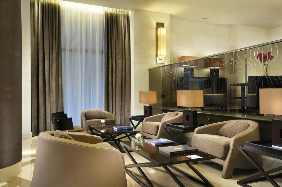Uptown Palace 3