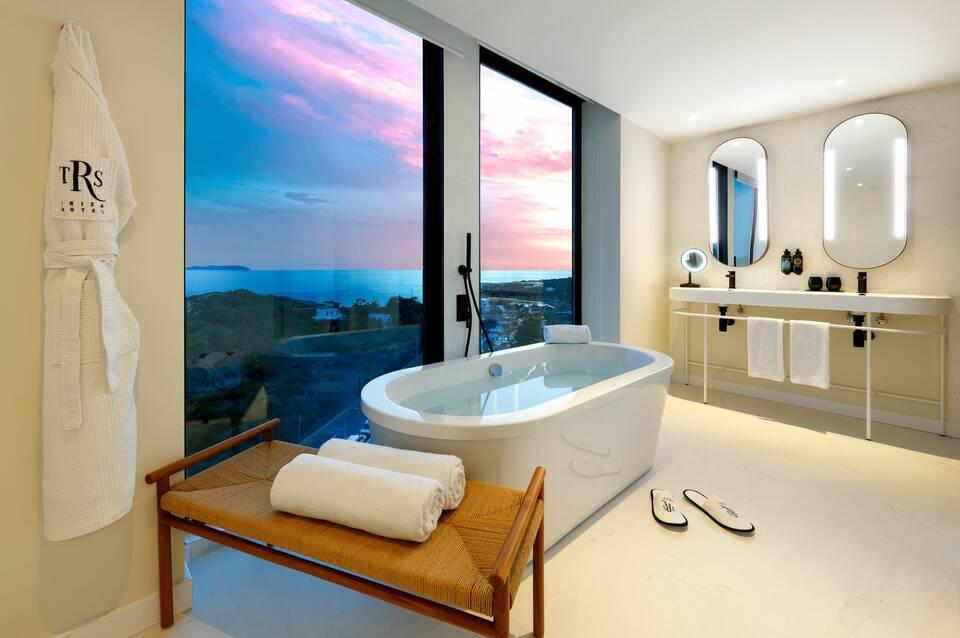 TRS Ibiza Hotel 4