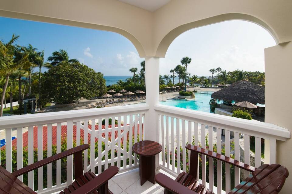 Lifestyle Tropical Beach Resort & Spa 2
