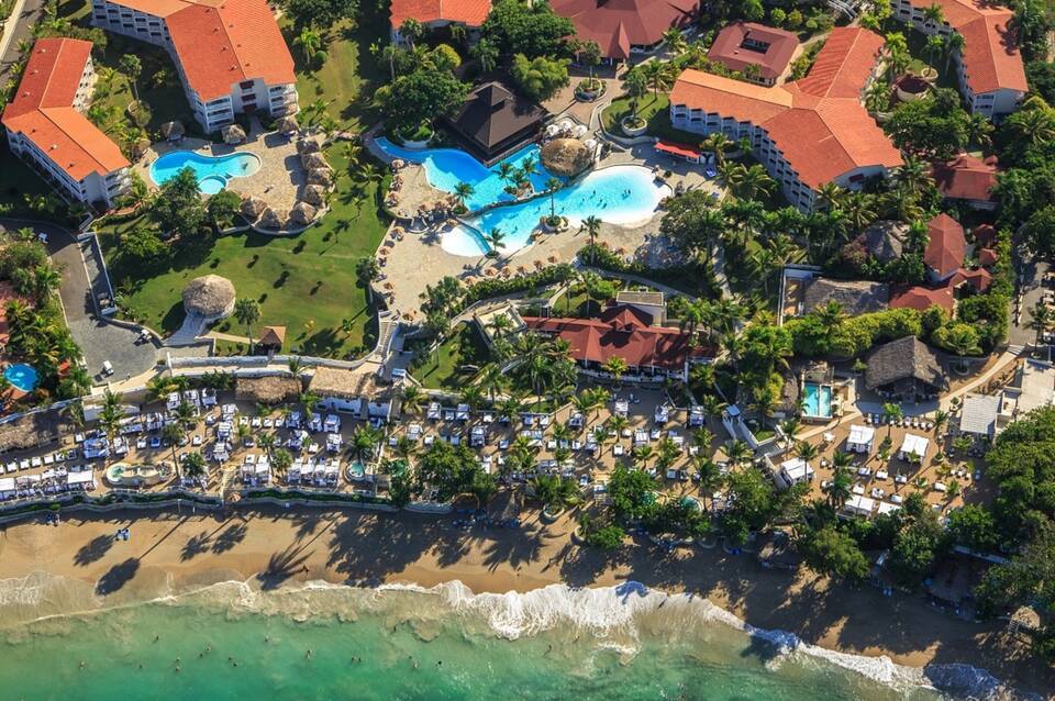 Lifestyle Tropical Beach Resort & Spa 5