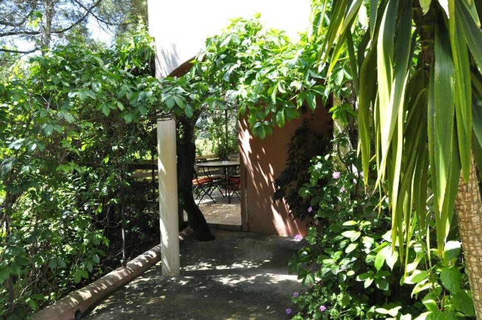 Private Hotel 5