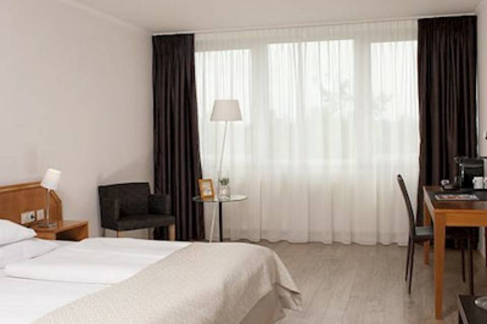 Wyndham Hannover Atrium 1