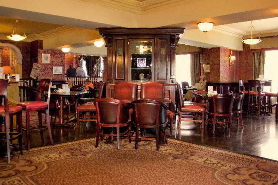 Buswells Hotel 2