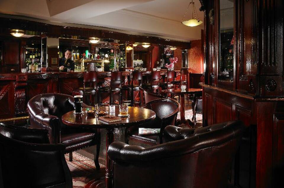 Buswells Hotel 4