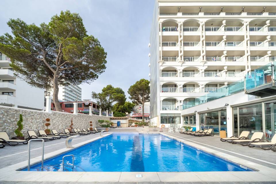 Hotel Seramar Comodoro Playa 1