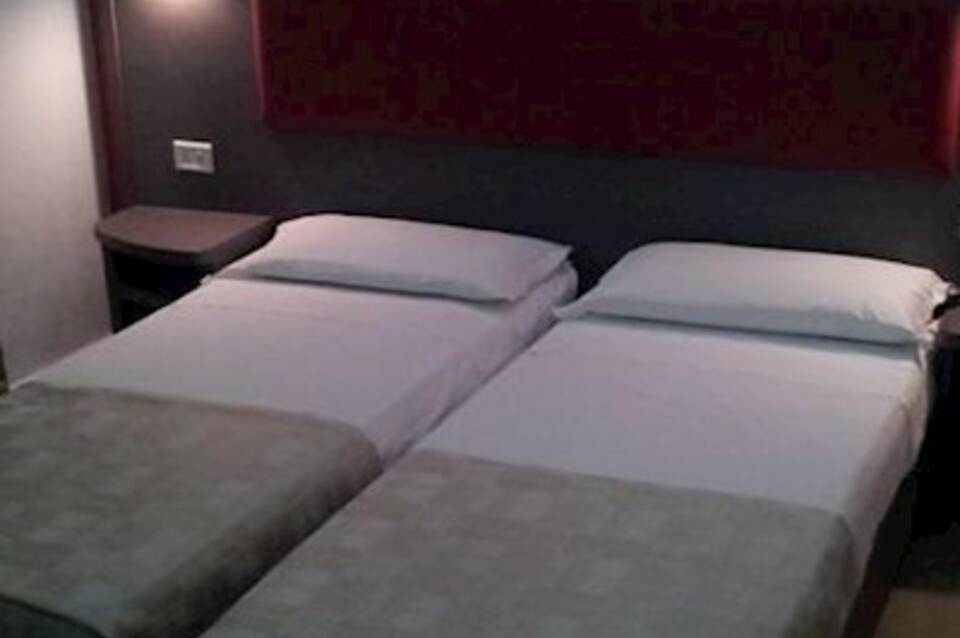 Hotel Center 1&2 5