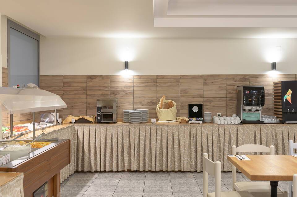 Central Hersonissos Hotel 4