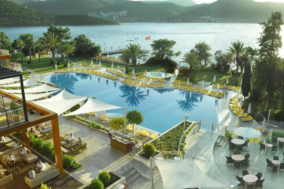 DoubleTree by Hilton Bodrum Isil Club Resort 5