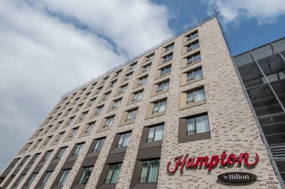 Hampton by Hilton Frankfurt City Centre East 1