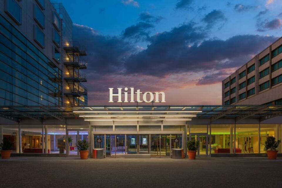 Hilton Geneva Hotel & Conference Centre 1