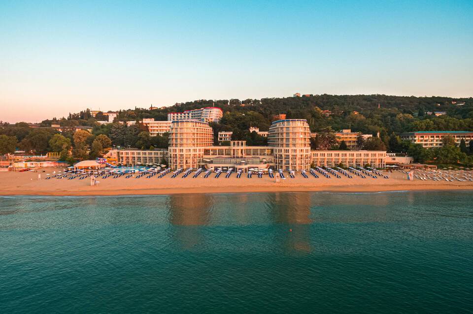 Azalia Hotel Balneo & SPA 1