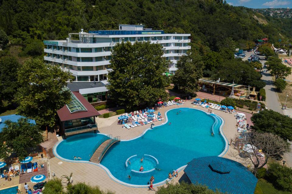 Arabella Beach 4
