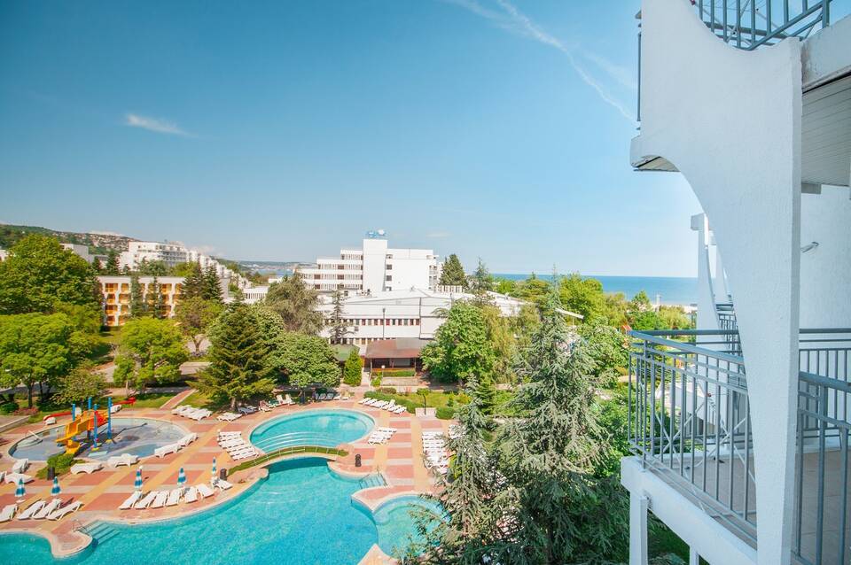 Hotel Laguna Garden 1