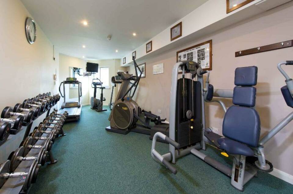 Leonardo Hotel London Heathrow Airport 5