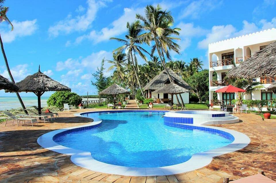 Reef & Beach Resort 2