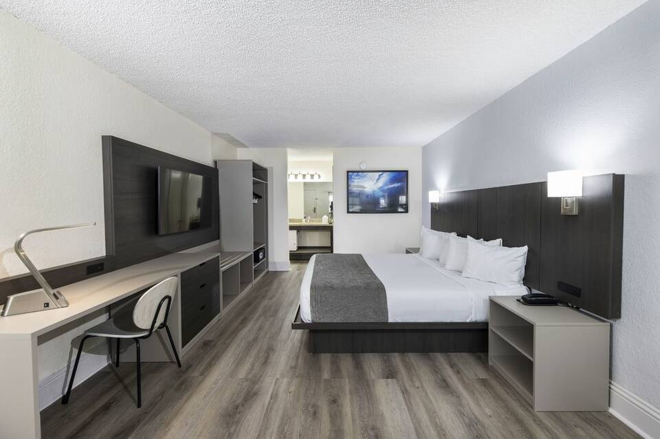 Avanti International Resort 2