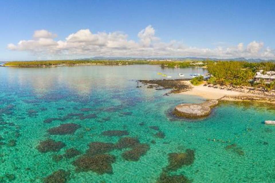 Le Peninsula Bay Beach Resort & Spa 2