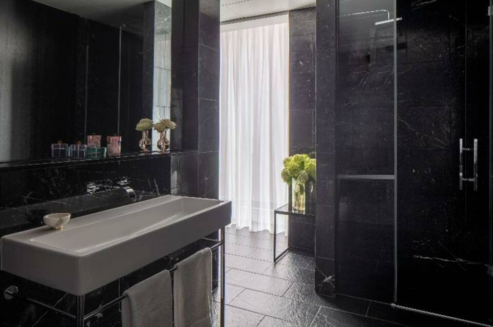 Anantara The Marker Dublin Hotel 3