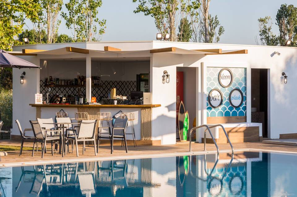 Mythic Summer Hotel  2